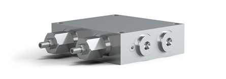 当 Ratio-Clamp® 夹紧头安装在液压缸上时的控制块。